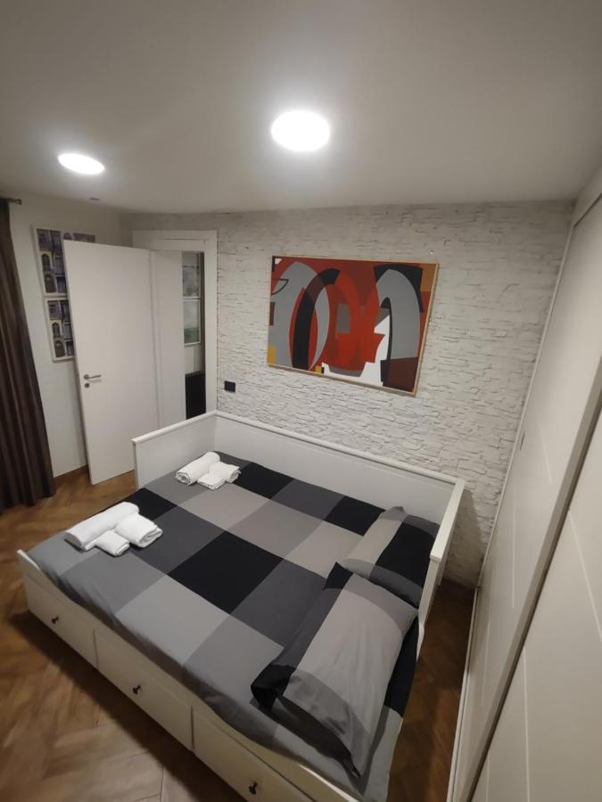 Avg Citycenter Apartments Palermo Esterno foto