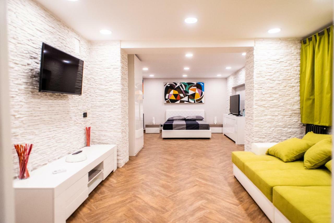 Avg Citycenter Apartments Palermo Esterno foto