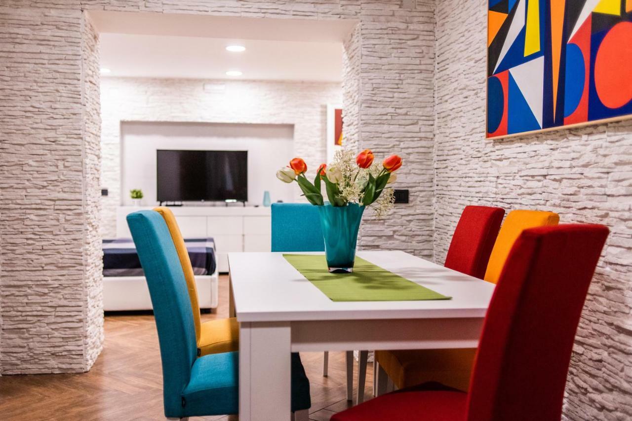 Avg Citycenter Apartments Palermo Esterno foto